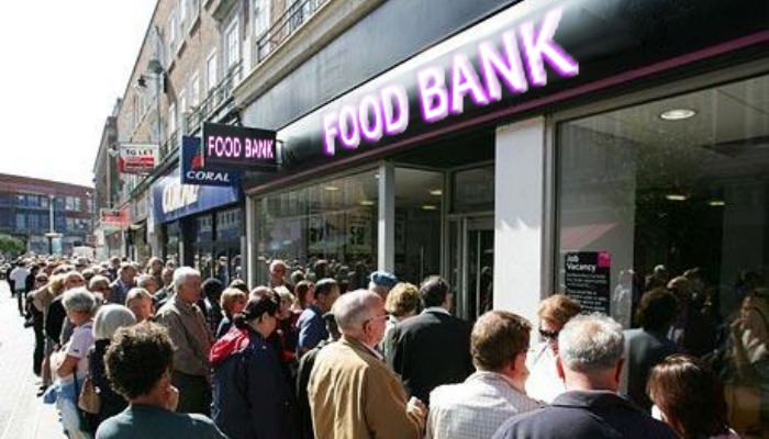 Behind the scenes of a foodbank