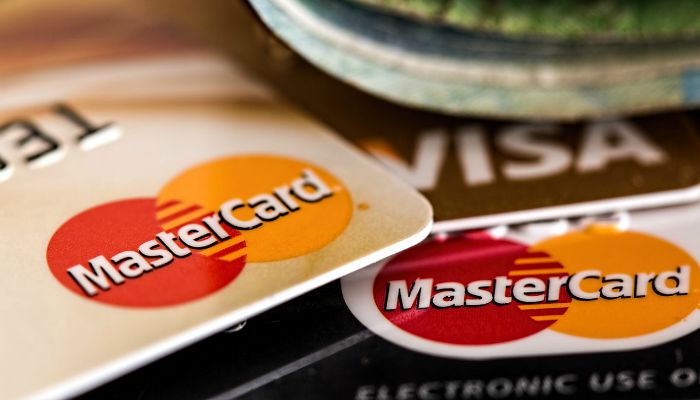 Paying on a credit card can be a fast way to falling into debt but used sensibly, a credit card has many benefits which can work in your favour.