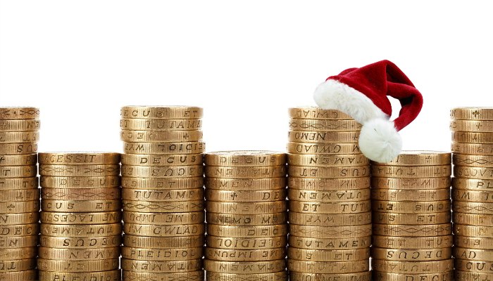 5 Ways to Make Extra Money for Christmas - Skint Dad