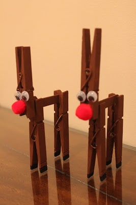 With a lick of brown paint and a glowing red nose, your clothes pegs and become a gorgeous Rudolph the Reindeer.