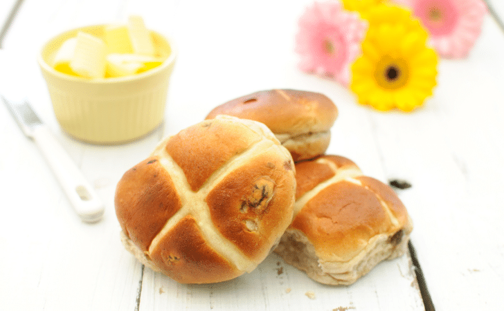 hot cross buns