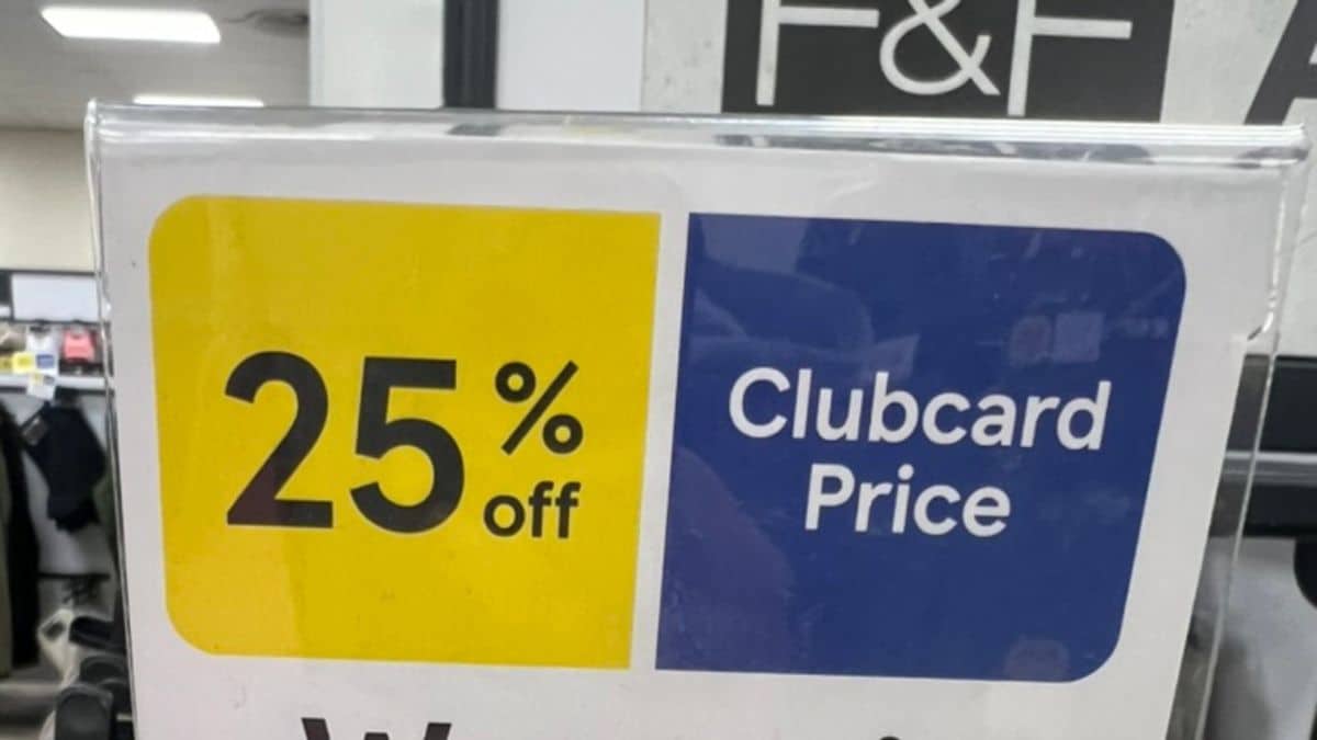 Tesco 25% off F&F with Clubcard Price poster