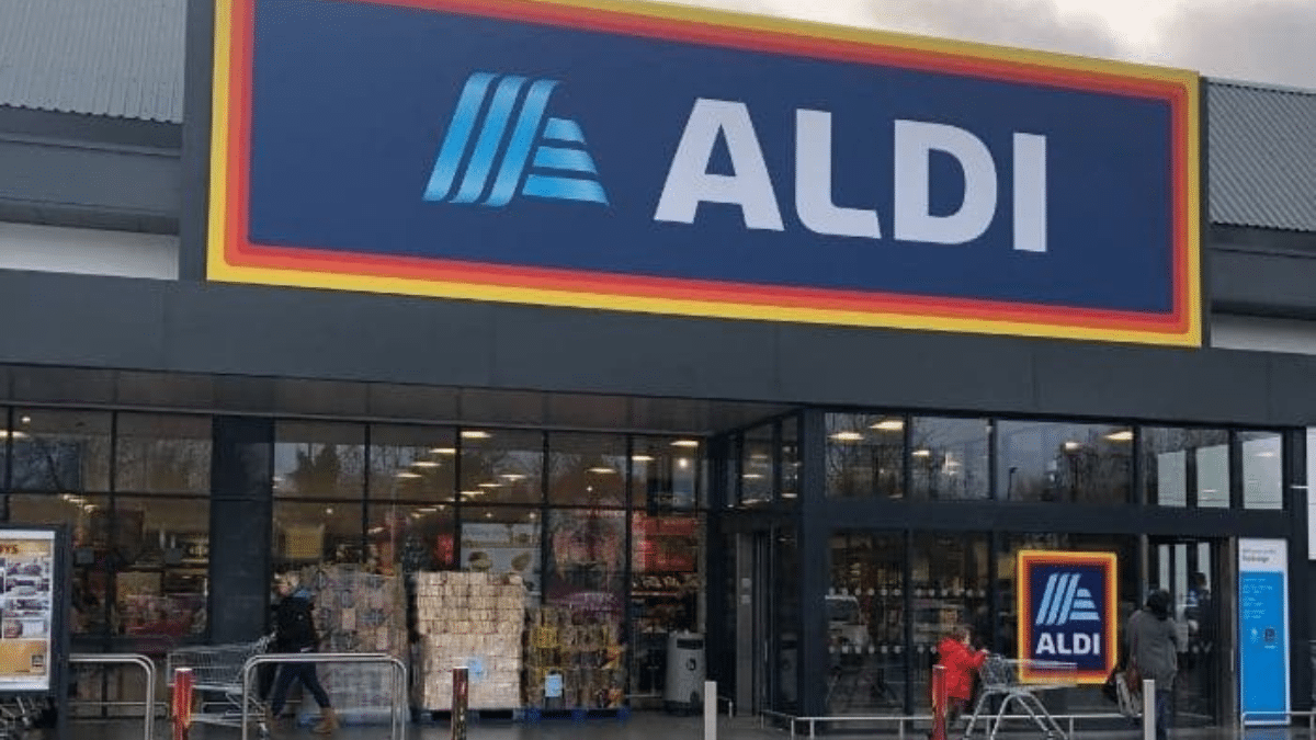 Aldi storefront