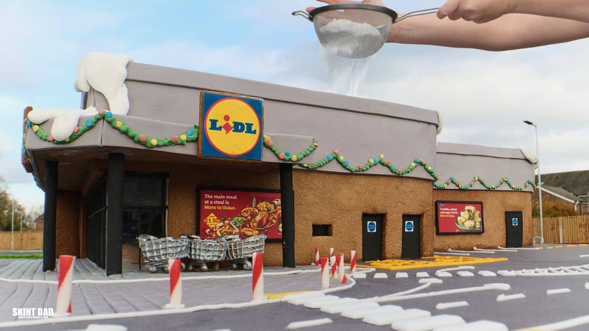 Lidl is giving away £100 shopping vouchers hidden inside free gingerbread kits