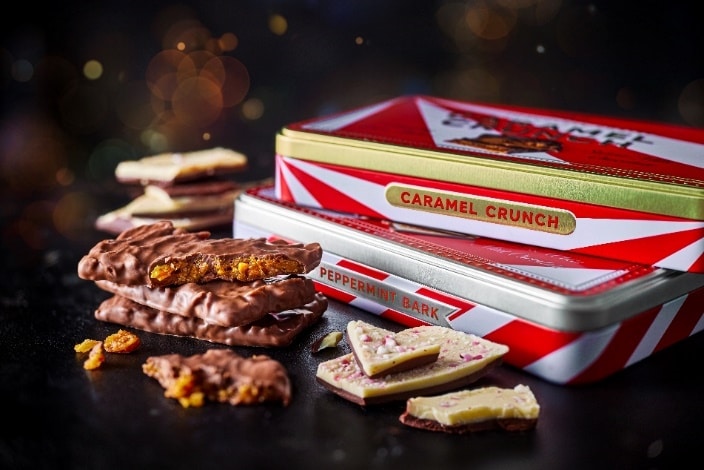 A proper treat for mint fans. Caramel crunch, milk chocolate and Swiss milk chocolate layered together for a very grown-up flavour.